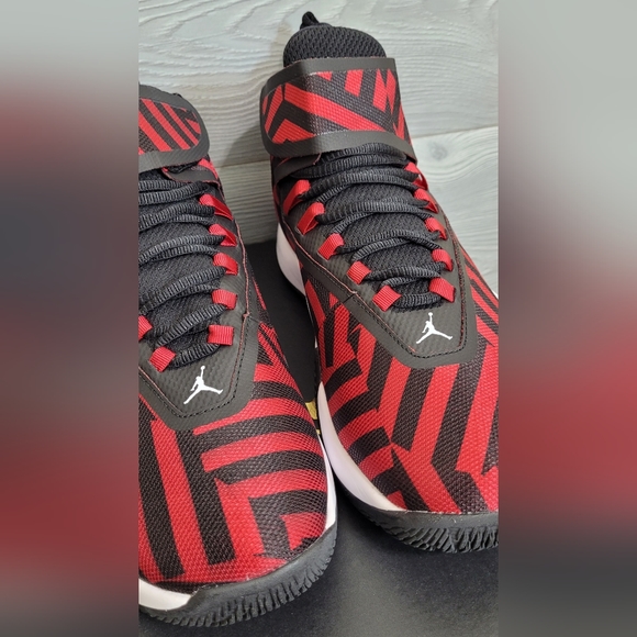 🏀 Jordan Fly Unlimited PFX - Size 9 - Basketball Shoes - Gym Red-Gym Black Nike - Picture 8 of 16